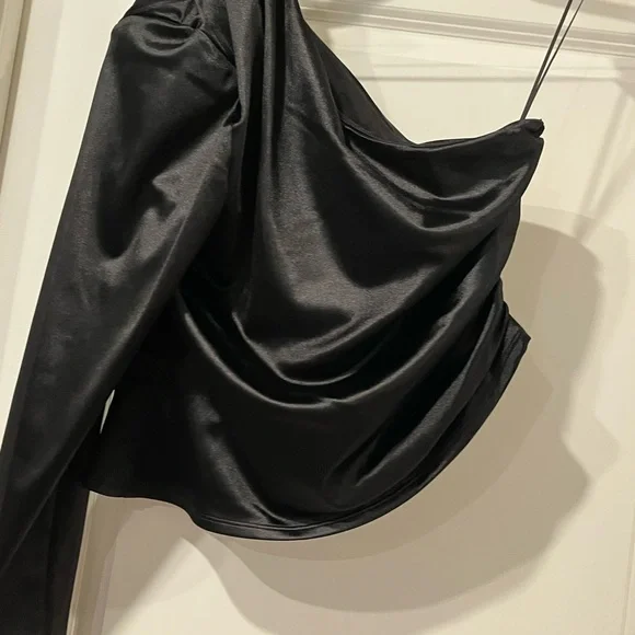 Express Black One-Shoulder Satin Blouse - Picture 7 of 8